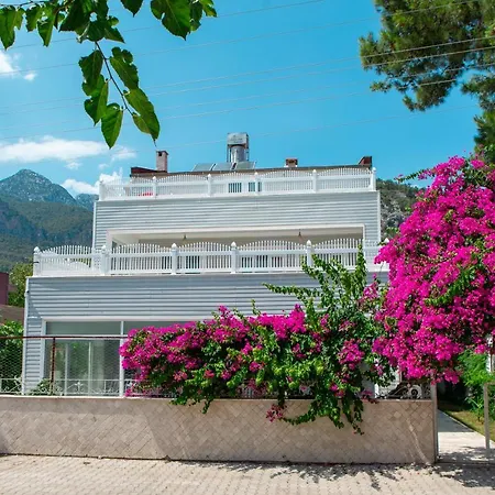 Olya Boutique Hotel